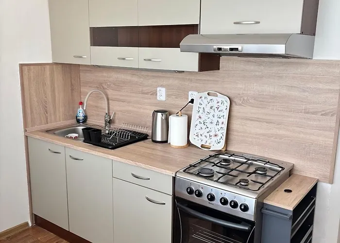 Apartment Simplestay With Parking